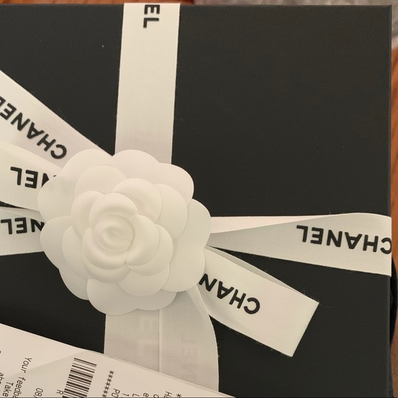 Chanel Necklace - Picture 4 of 4